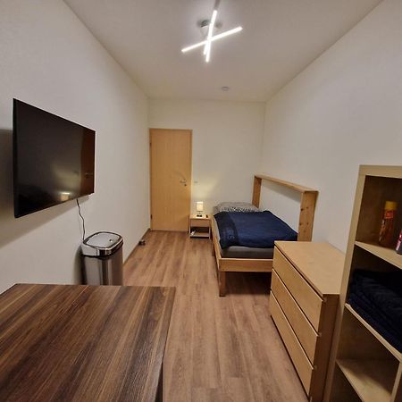 מפן Einzelzimmer In Ruhiger Lage --- Check-In Mit Schluesselkasten מראה חיצוני תמונה